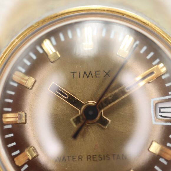 Vintage Timex Mechanical Womens Wind Up Watch Gold Bronze Tone w New Battery - Picture 4 of 16
